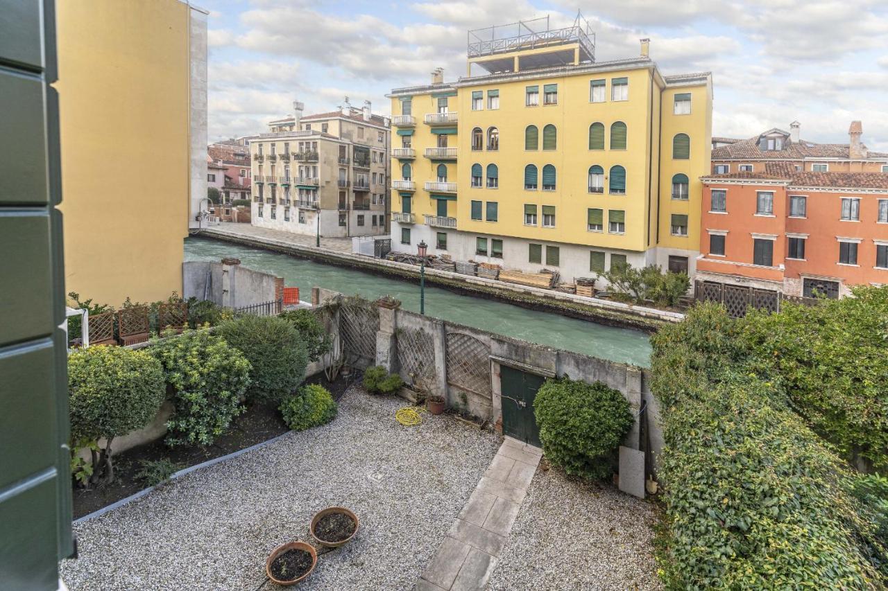 Tolentini Canal View & Terrace By Wonderful Italy 베니스 외부 사진
